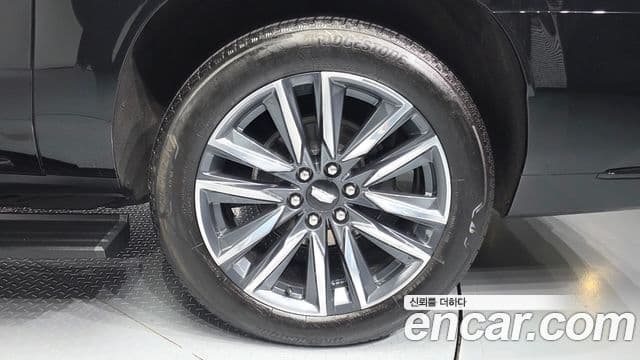 Cadillac Escalade 2023 — фото 5 из 20