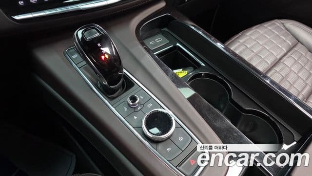 Cadillac Escalade 2023 — фото 9 из 20