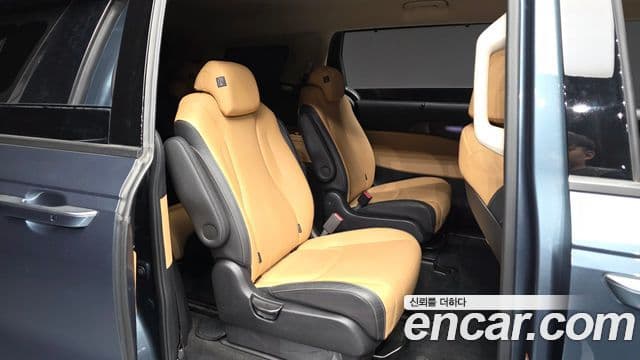 Kia Carnival 2021 — Şəkil 12/20