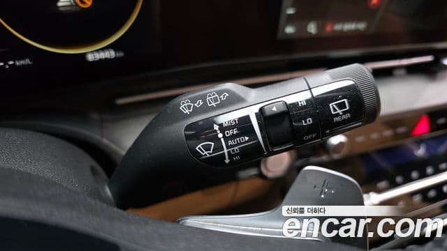 Kia Carnival 2021 — Şəkil 18/20