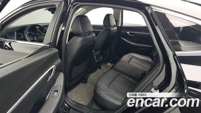 Hyundai Sonata Hybrid 2019 — ფოტო 9/20