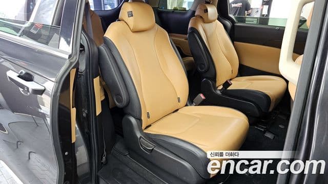 Kia Carnival 2021 — Şəkil 12/20