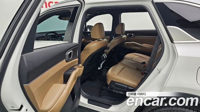 Kia Sorento 2023 — Şəkil 11/20