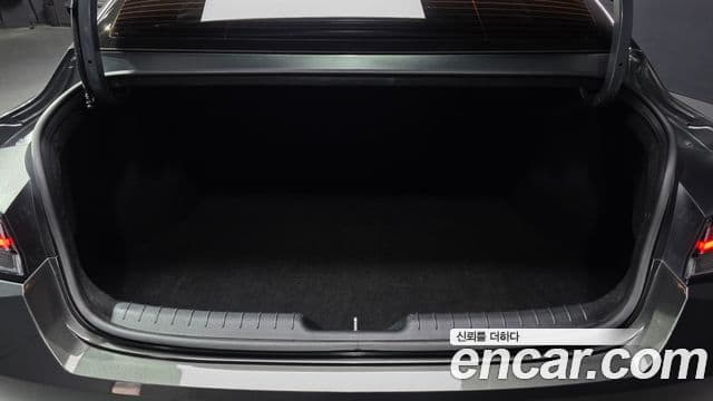 Hyundai The New Avante Hybrid 2020 — ფოტო 5/20