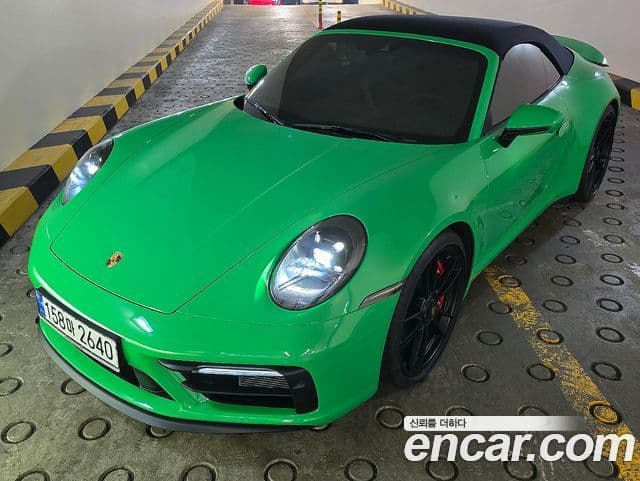 Porsche 911 2022 — Photo 17/20