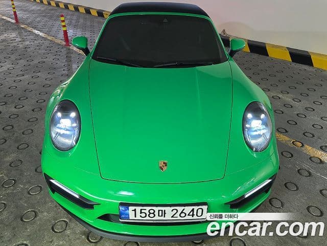 Porsche 911 2022 — Photo 15/20