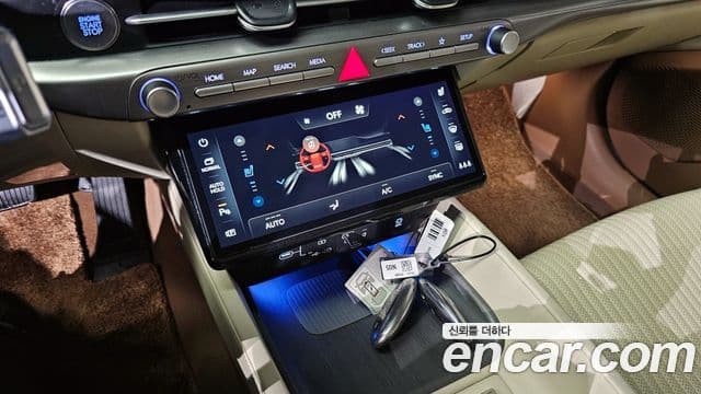Hyundai Grandeur 2023 — Şəkil 17/20