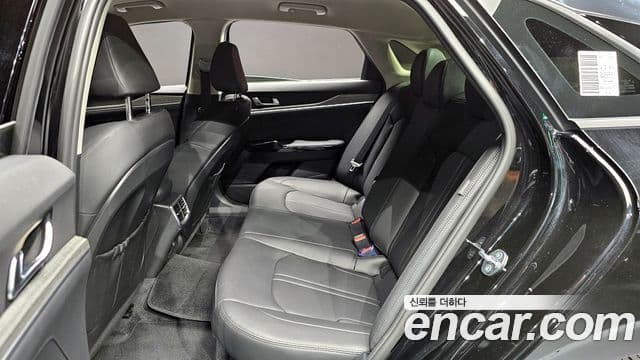 Kia K5 2024 — фото 12 из 20