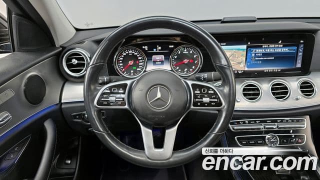 Mercedes-Benz E-Class 2019 — фото 13 из 20