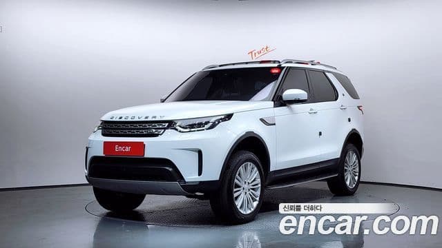 Land Rover Discovery 5 2018 — Şəkil 11/20