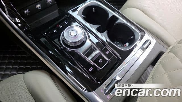 Kia Carnival 2021 — Şəkil 9/20