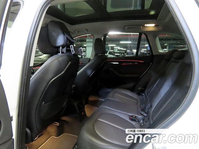 BMW X1 2022 — ფოტო 6/20