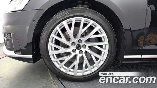 Audi A8 2021 — фото 4 из 20