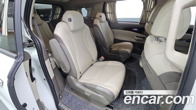 Kia Carnival 2022 — Фото 13/20