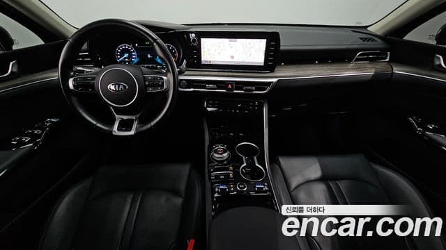 Kia K5 2021 — ფოტო 7/20