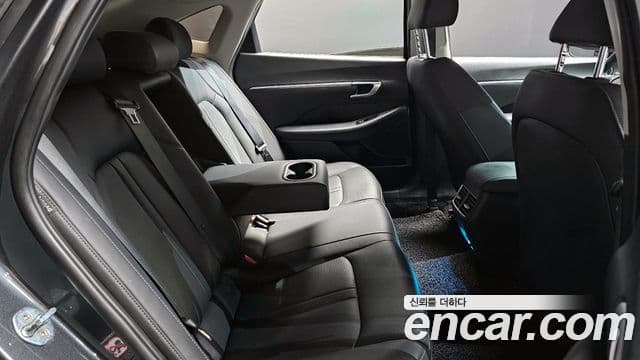 Hyundai Sonata 2022 — ფოტო 12/20