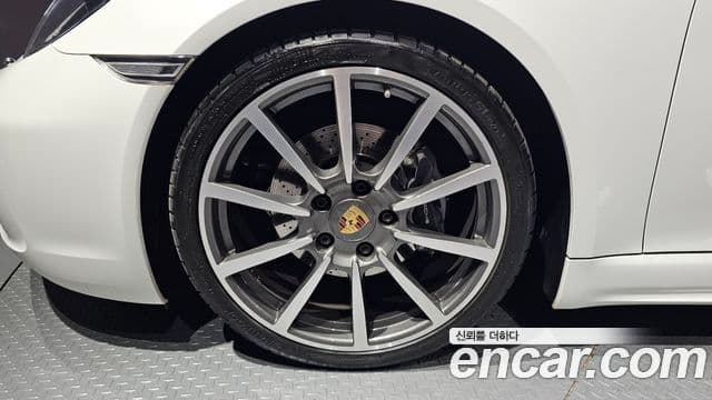 Porsche 718 Boxster 2019 — фото 4 из 20