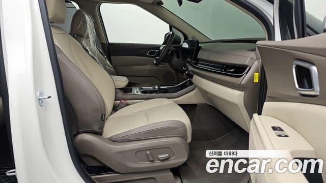 Kia Carnival 2025 — Şəkil 11/20
