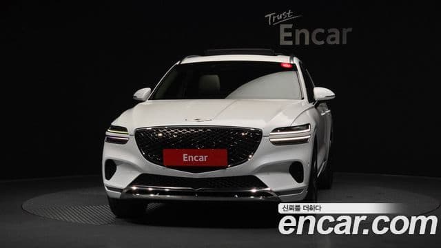 Genesis GV70 2023 — ფოტო 2/20