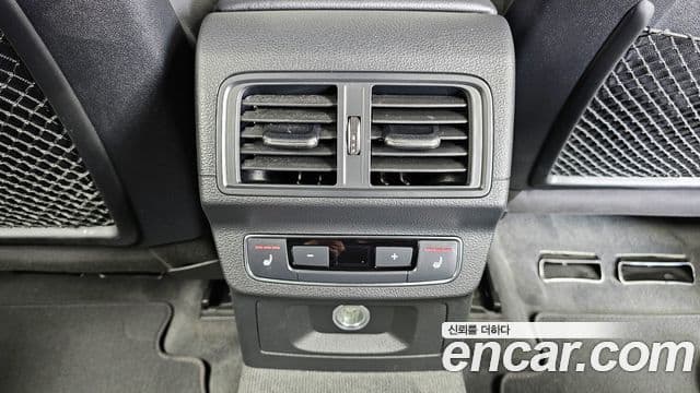 Audi Q5 2020 — фото 18 из 20