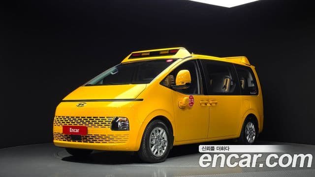 Hyundai Staria, 2023