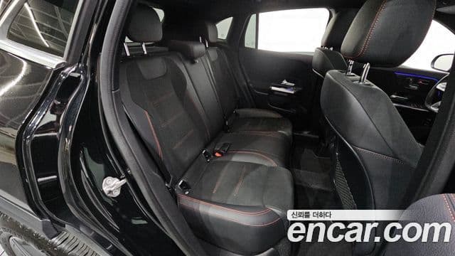 Mercedes-Benz GLA-Class 2020 — Şəkil 12/20