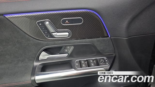 Mercedes-Benz GLA-Class 2020 — Şəkil 18/20