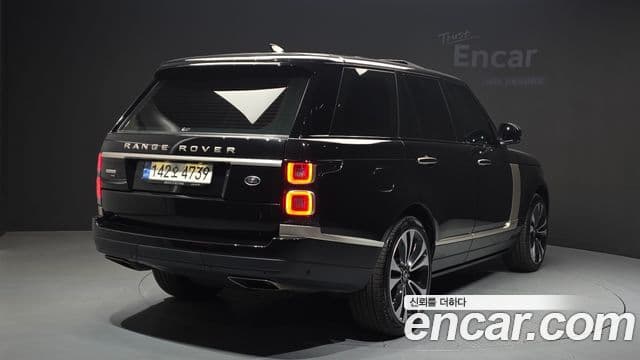 Land Rover Range Rover 2021 — фото 2 из 20
