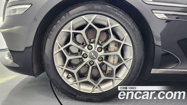 Genesis Electrified G80 2020 — ფოტო 5/20