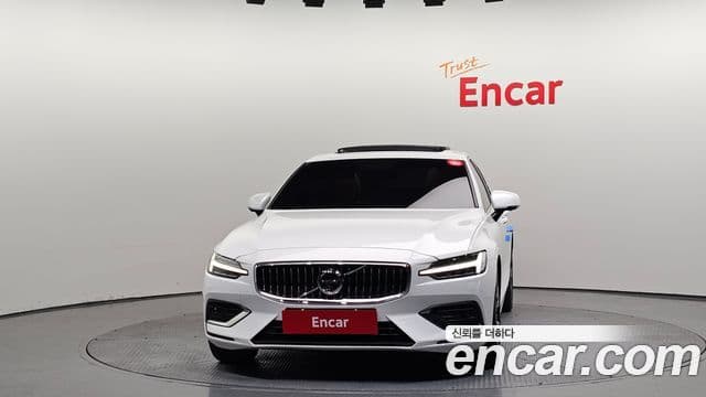 Volvo S60 2020 — ფოტო 3/20