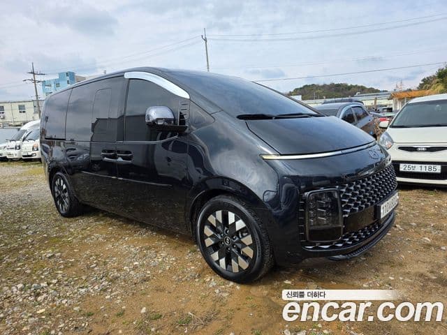 Hyundai Staria 2021 — ფოტო 19/19