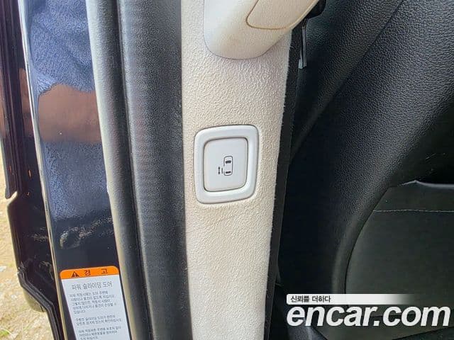 Hyundai Staria 2021 — ფოტო 15/19