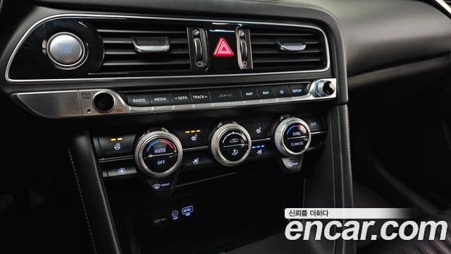 Genesis G70 2019 — фото 18 из 20