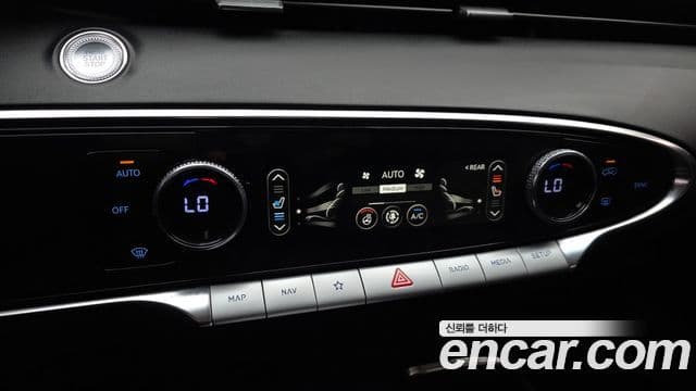 Genesis GV70 2021 — фото 17 из 20