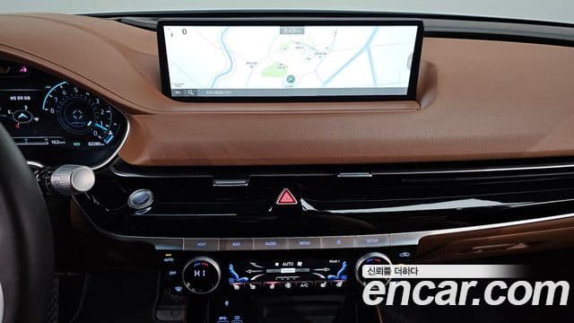Genesis Electrified G80 2022 — ფოტო 14/20