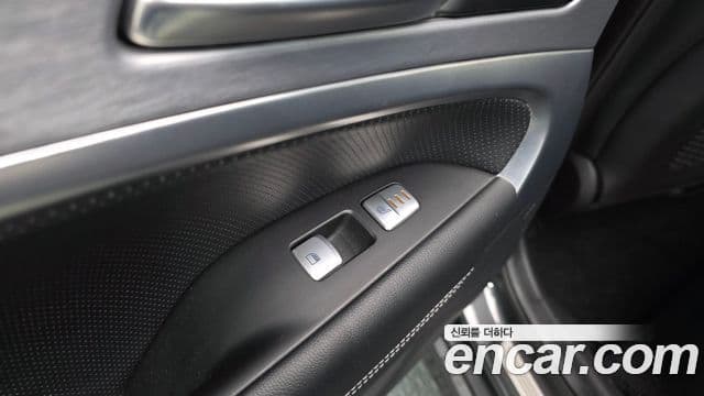 Genesis G70 2019 — Şəkil 19/20