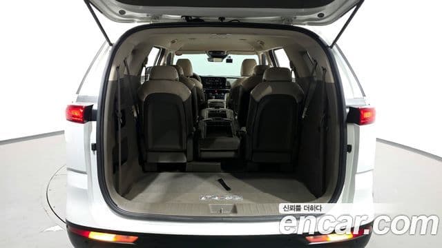 Kia Carnival 2022 — Фото 20/20