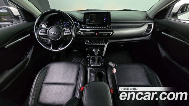 Kia Seltos 2020 — ფოტო 7/20