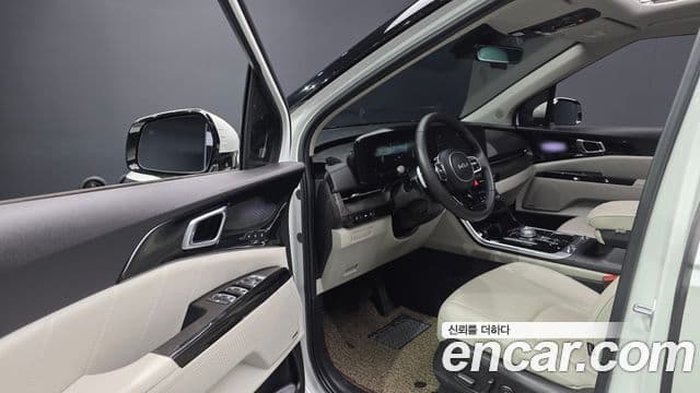 Kia Carnival 2023 — Фото 10/20