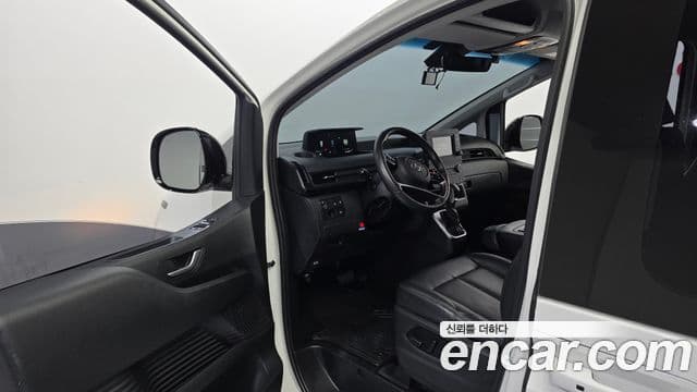 Hyundai Staria 2022 — Şəkil 10/20