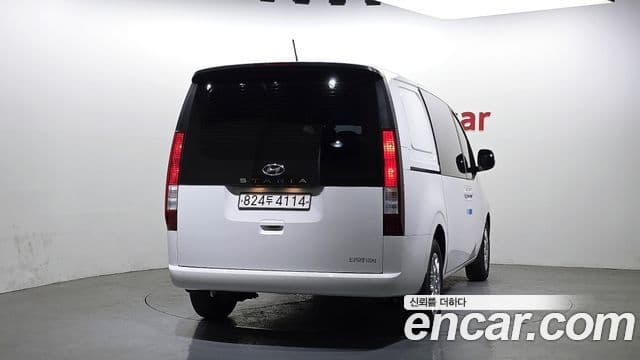 Hyundai Staria 2022 — Şəkil 4/20