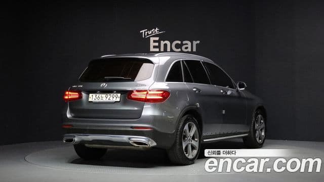 Mercedes-Benz GLC-Class 2019 — Şəkil 2/20
