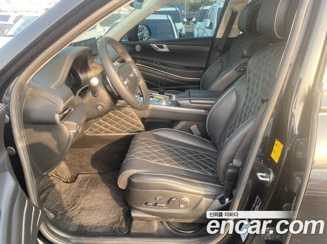 Genesis GV80 2022 — ფოტო 13/20