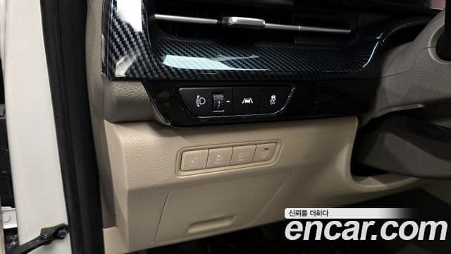 Kia Carnival 2021 — фото 16 из 20