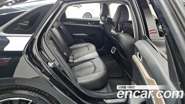 Kia K5 2021 — ფოტო 12/20