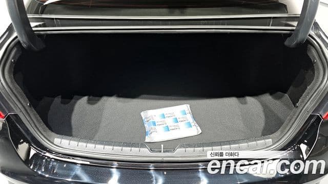 Kia K5 2021 — ფოტო 20/20