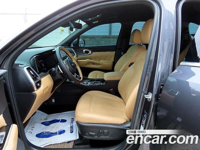 Kia Sorento 2023 — ფოტო 4/20