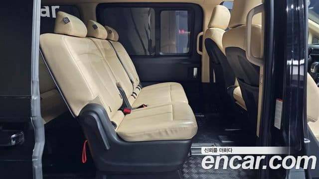 Hyundai Staria 2022 — фото 12 из 20