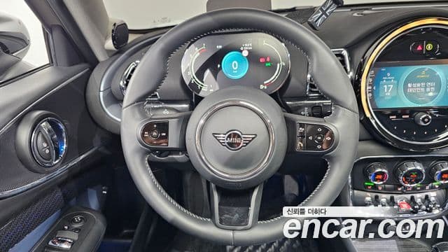 Mini Cooper S Clubman 2022 — ფოტო 13/20
