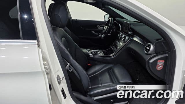 Mercedes-Benz C-Class 2018 — ფოტო 11/20